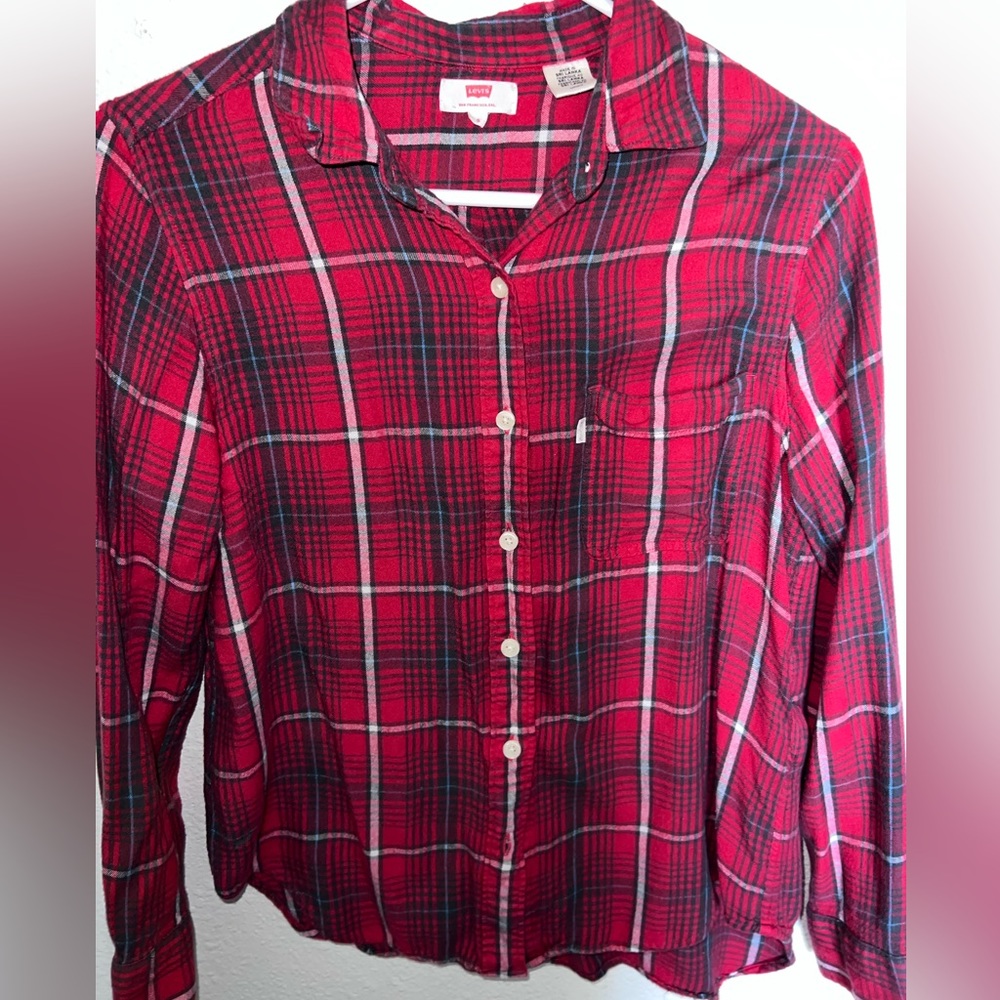 Levi’s button down shirt.